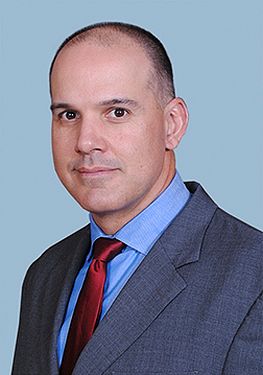 Ray Ozambela headshot